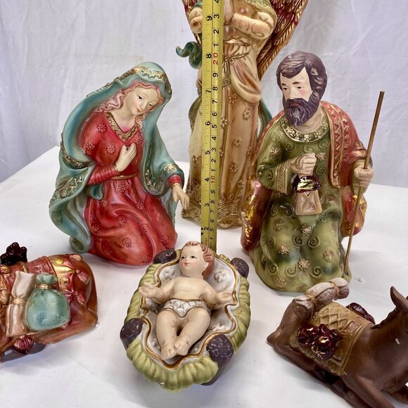 Vintage Ceramic Nativity Set Figurines Family Christmas Decor - Picture 9 of 10